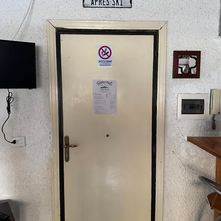 La Dama Bianca Apartament *